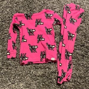 2T gently used Halloween pjs